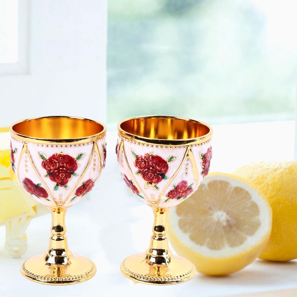 2pcs Alloy Vintage Metal Wine Cup Golden White Red Retro Metal Wine Cup Tabletop Decorations