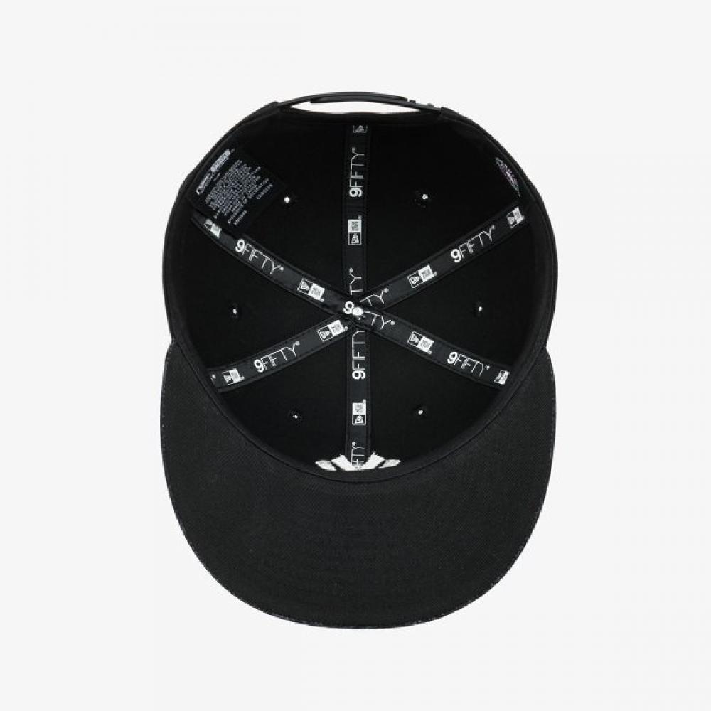 New Era New York Yankees Snake Pattern Retro Crown Snapback Black 14693901