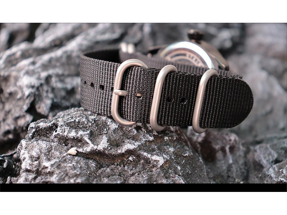 Addies Мужские водонепроницаемые кварцевые спортивные часы с нейлоновым ремешком, люминесцентным календарем