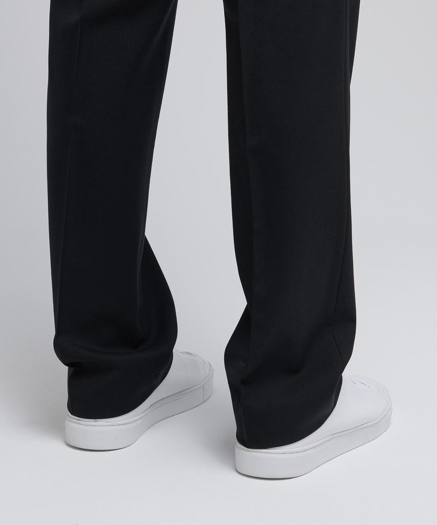 MUSINSA STANDARD Wool Semi-Wide Hidden Elastic Waist Slacks [Black]