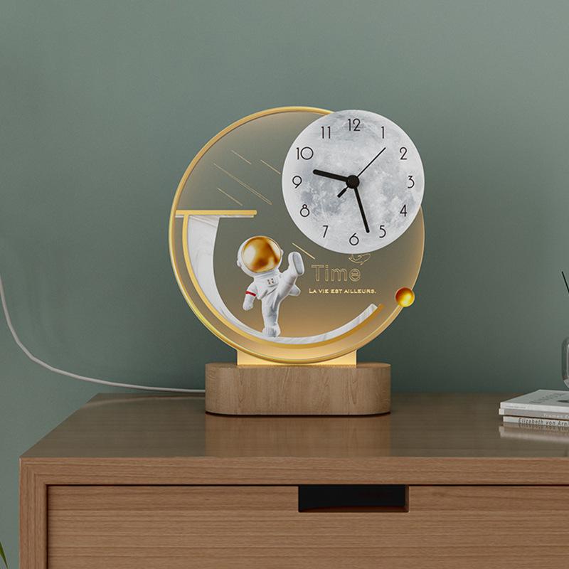 Часы для гостиной «Астронавт», настольные часы для спальни, креативные настольные часы для дома, бесшумное украшение