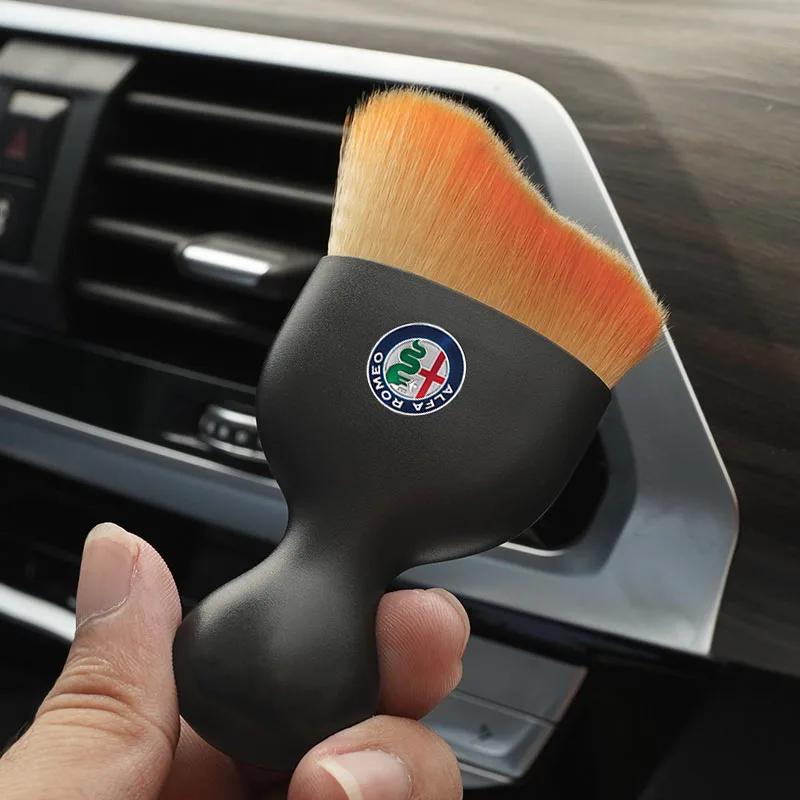 DGJLS1 Car Interior Cleaning Tools Soft Dust Remover Brush For Alfa Romeo 156 159 147 4C 8C 166 Giulia Giulietta Mito Stelvio Spider