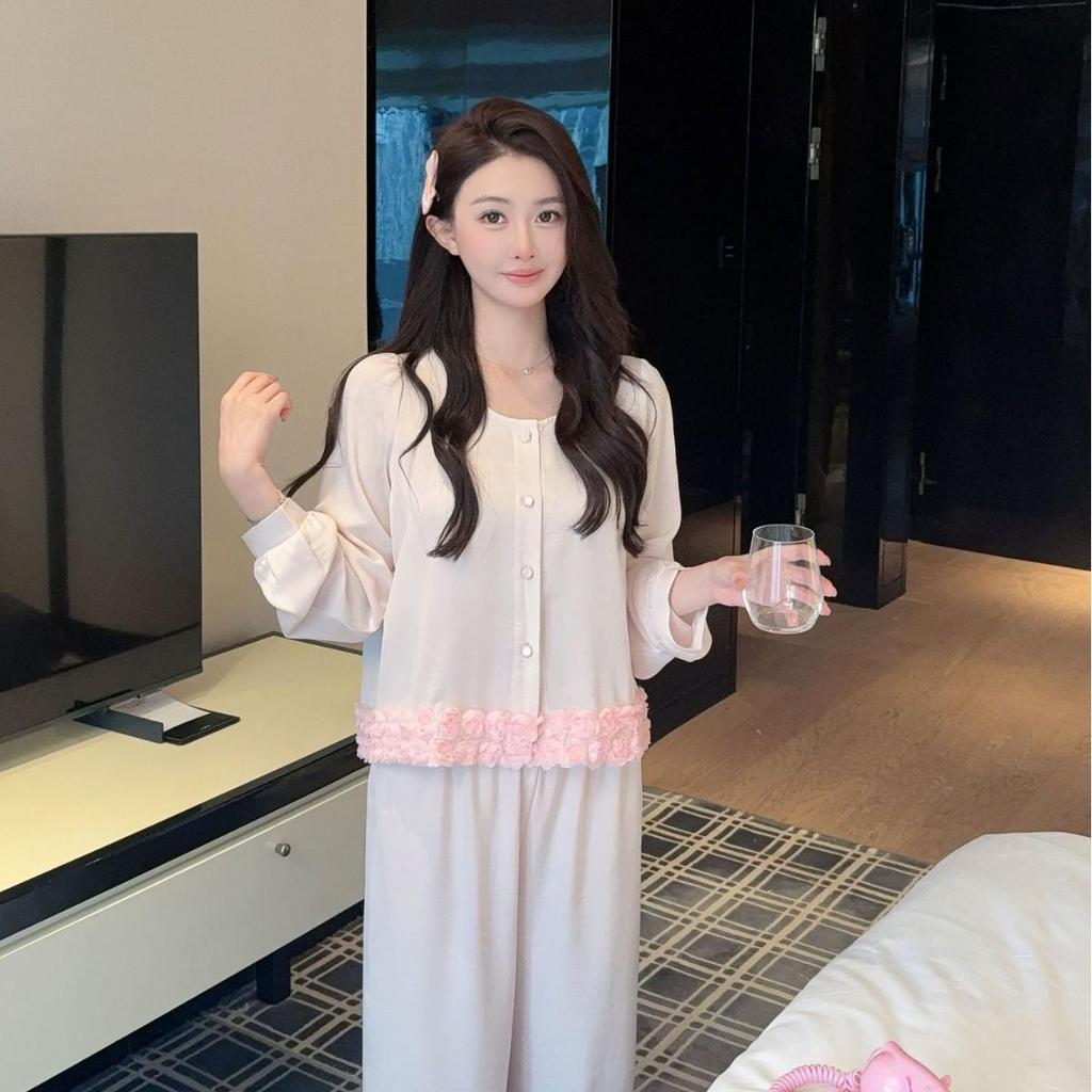 Женский розовый шелковый пижамный комплект с цветочным принтом для осени/зимы - Милый, очаровательный и подходит для улицы.