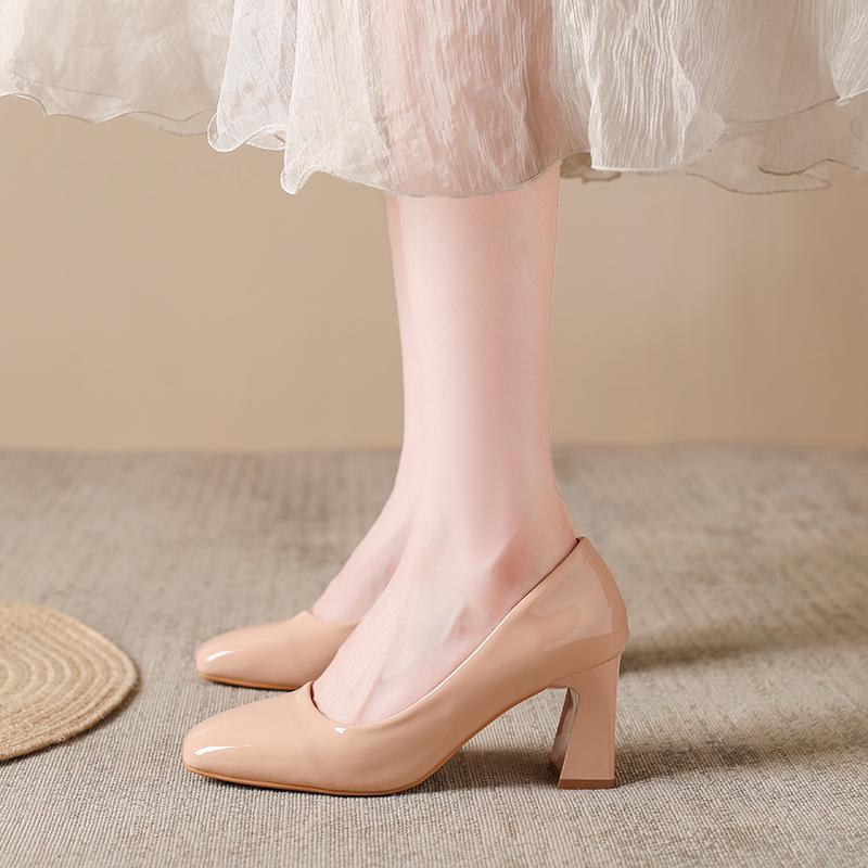 Металлическая пряжка Квадратный носок Лакированная кожа Высокие каблуки Осень Новинка Слипоны Нескользящие Износостойкие Блочный каблук Одинарные