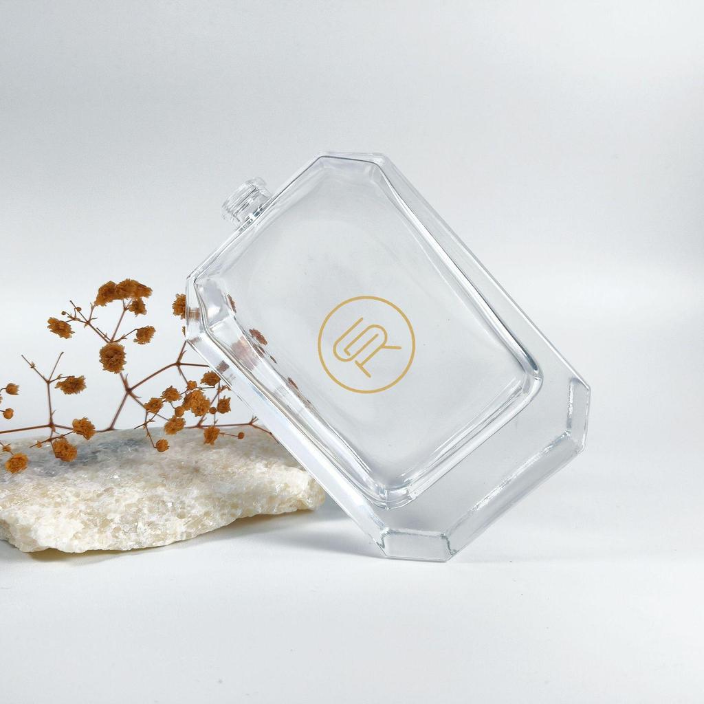 Многогранная плоская квадратная пробная бутылочка для духов 100 мл с защелкивающейся крышкой