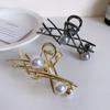 2023 Новая мода жемчужные когти для волос Изысканные металлические заколки для волос с крестом Заколки для волос Головные уборы Модные женские аксессуары для волос Премиум-подарки