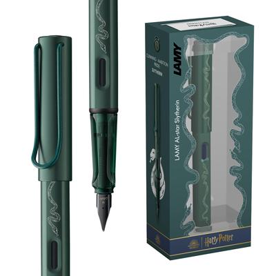 Lamy Перьевая ручка Harry Potter Slytherin Special Edition с гравировкой House, размер EF, стальное перо, легкий алюминиевый корпус, в комплект входит LAMY T 10 синего цвета