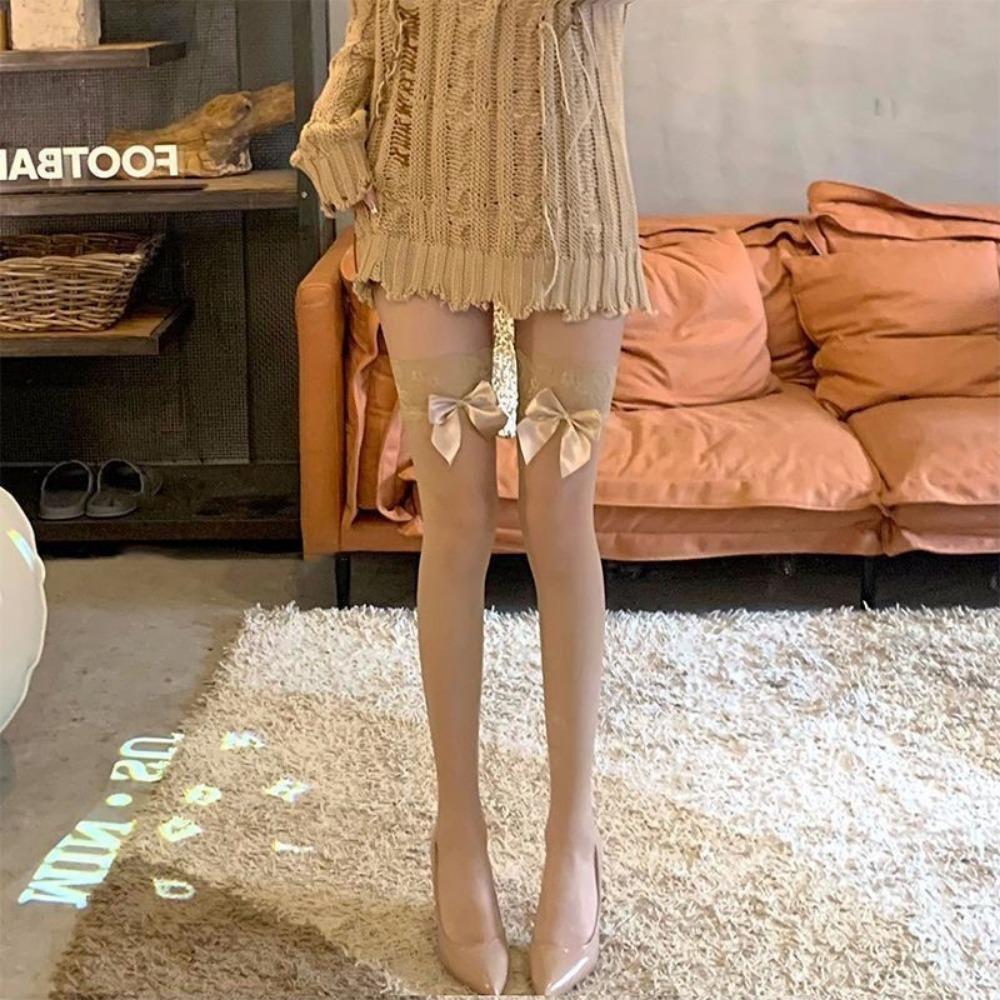 Кружевные чулки, сексуальный стиль, чистый тон кожи, бант, проникающие в кожу чулки, хорошие гольфы весной, летом и осенью