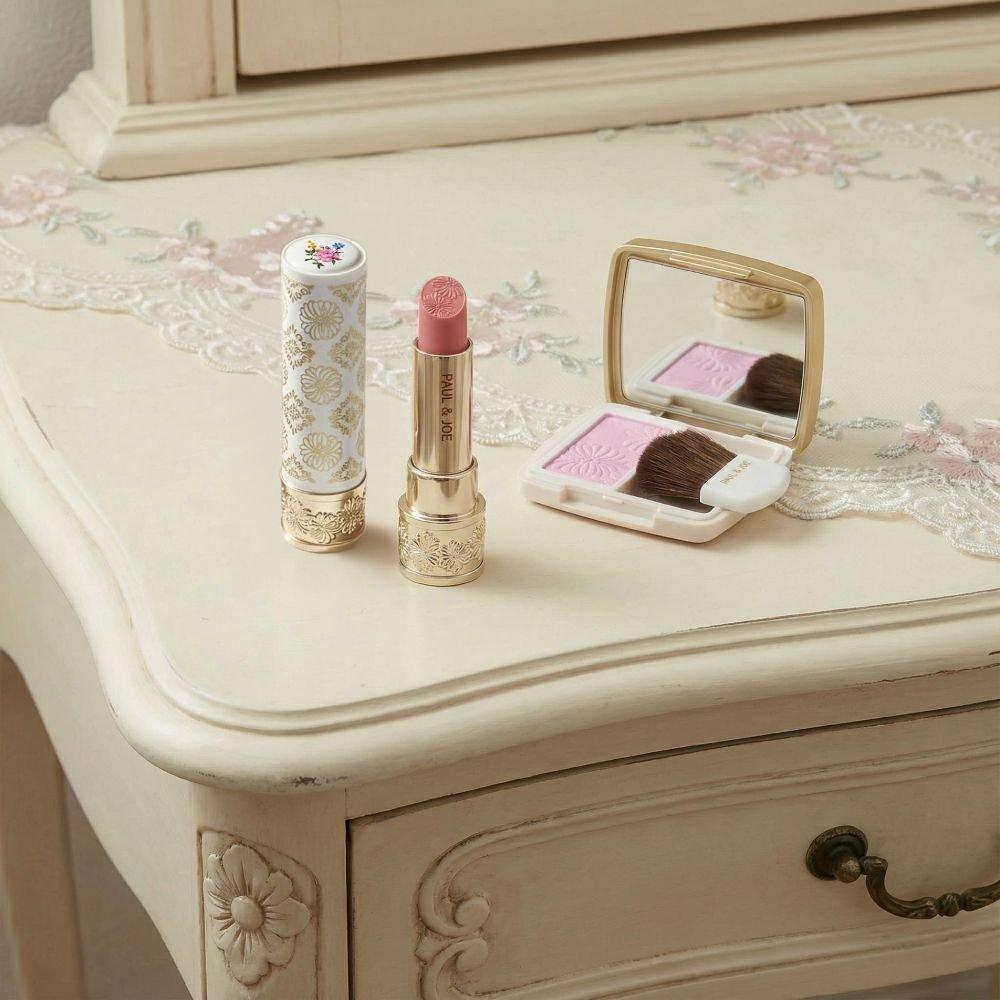 [Особенность] НОВЫЕ румяна Versailles Face Blusher и бальзам для губ Bijou Color (+Косметичка Версаль+Сумка для покупок)