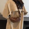 Niche croissant women's 2026 new versatile casual super fire dumpling bag fashion shoulder messenger bag