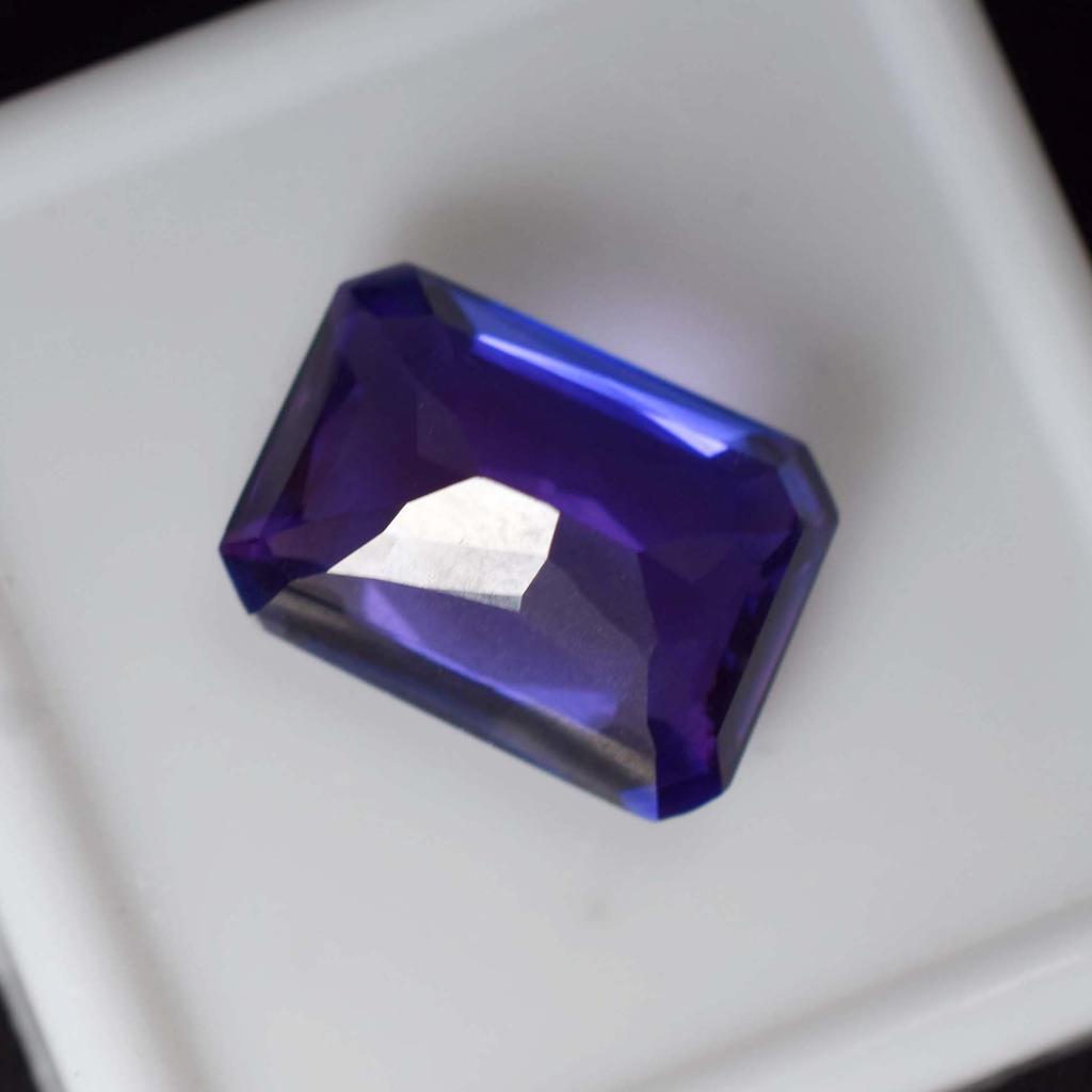 Certified Natural Color Change Alexandrite 7.60 Ct Emerald Cut Gemstone