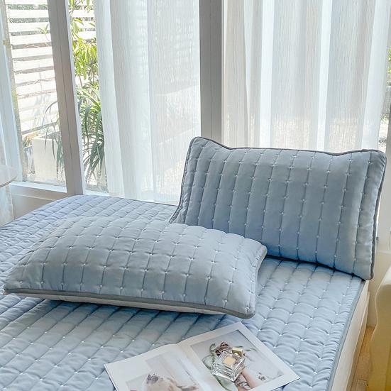 Наволочка-протектор с резинками, дорожная наволочка, противоскользящая стеганая вафельная наволочка