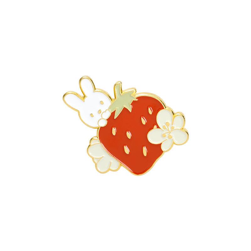 Strawberry Cat Adorable Brooch Cute Japanese Style Creative Pin Accessory For Bags