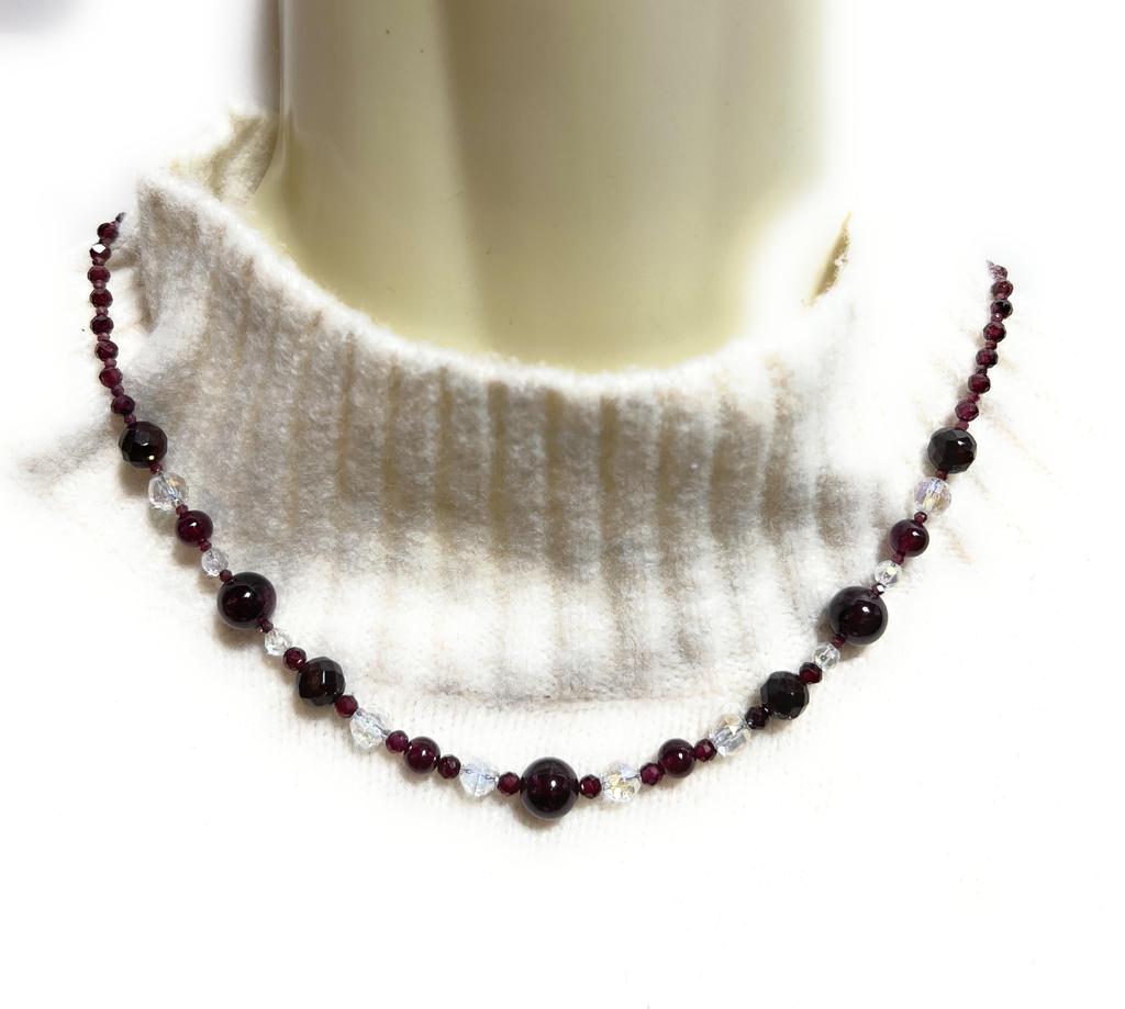 Ограниченное время и количество Камень января Натуральный камень Камень силы Короткое ожерелье Достижение цели Любовь Успех Руководство Гранат Радужная аура Оникс