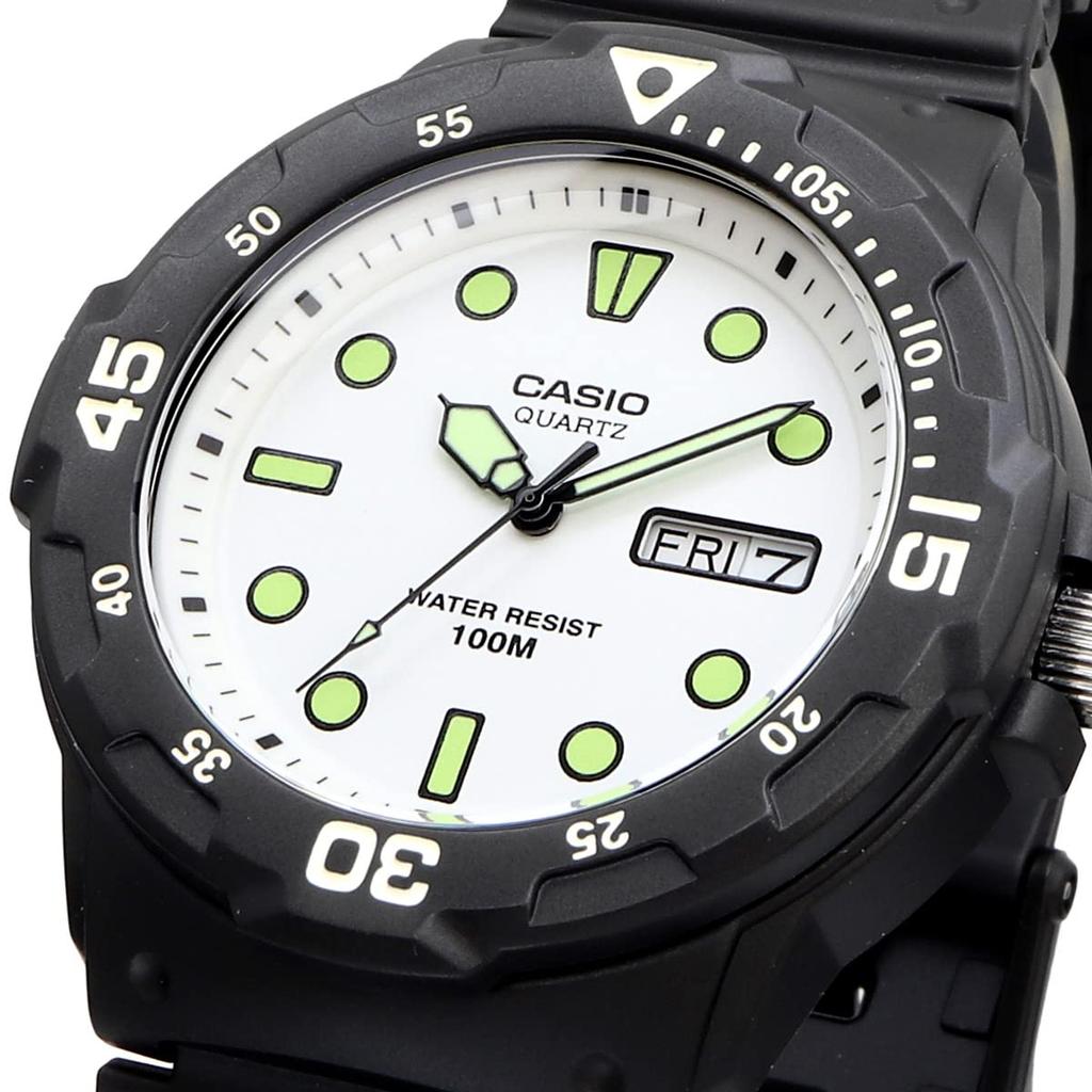 Casio Стандартные кварцевые часы MRW-200H-7EV / -200HC-7B2V Мужские глянцевые белые x синие / белые зарубежная модель [параллельный импорт]