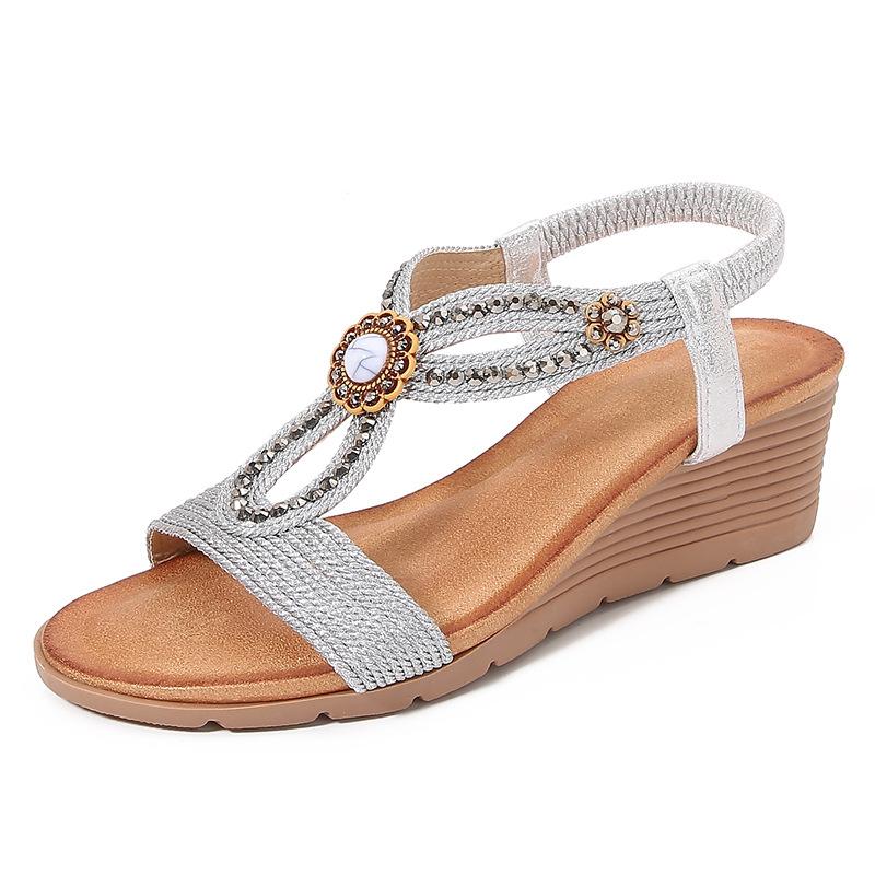 Удобная обувь, новые модные босоножки со стразами, женская обувь на платформе и танкетке