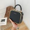 Twist Fashion Girls Simple Solid Color Girls Box Shoulder Bag Hundreds of Niche Crossbody Bag Gold Trim Decoration PU