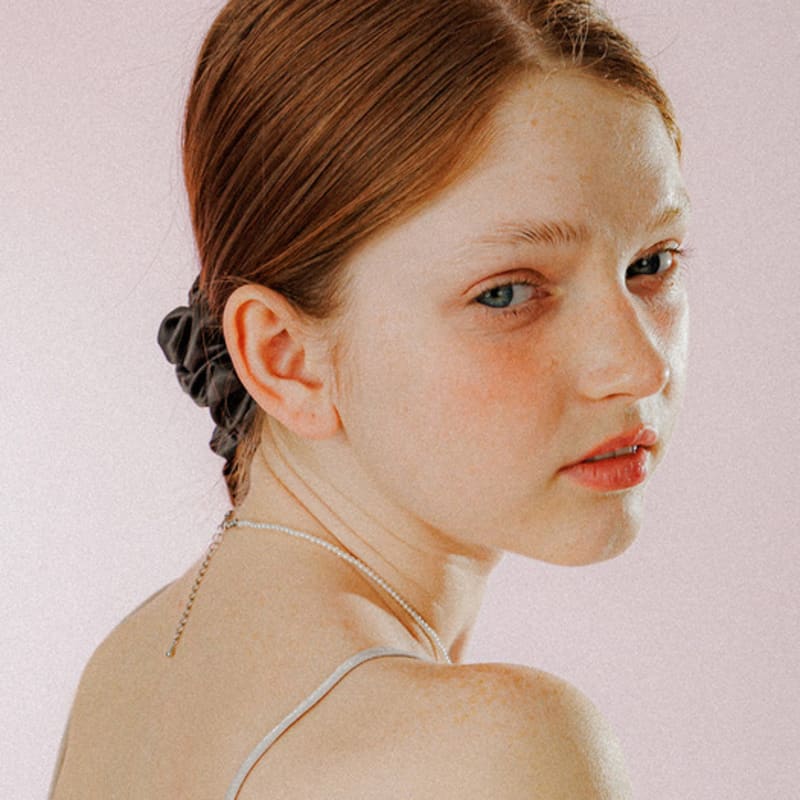 Бархатистый сатиновый скрабчи (темно-серый)