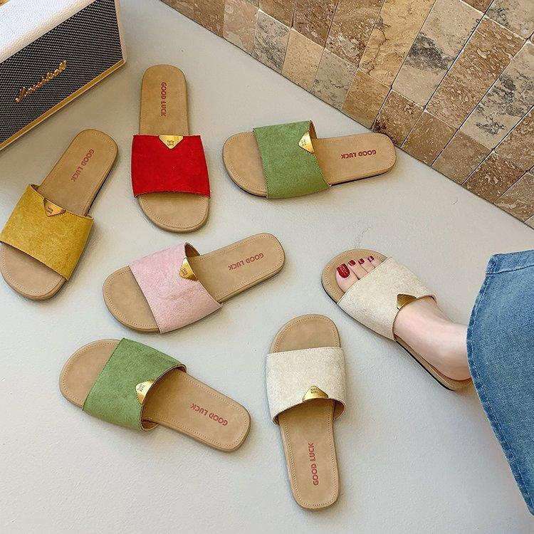 Internet celebrity soft flat-bottomed Boken slippers women's 2025 summer new soft leather women's shoes non-slip versatile casual one-word slippers