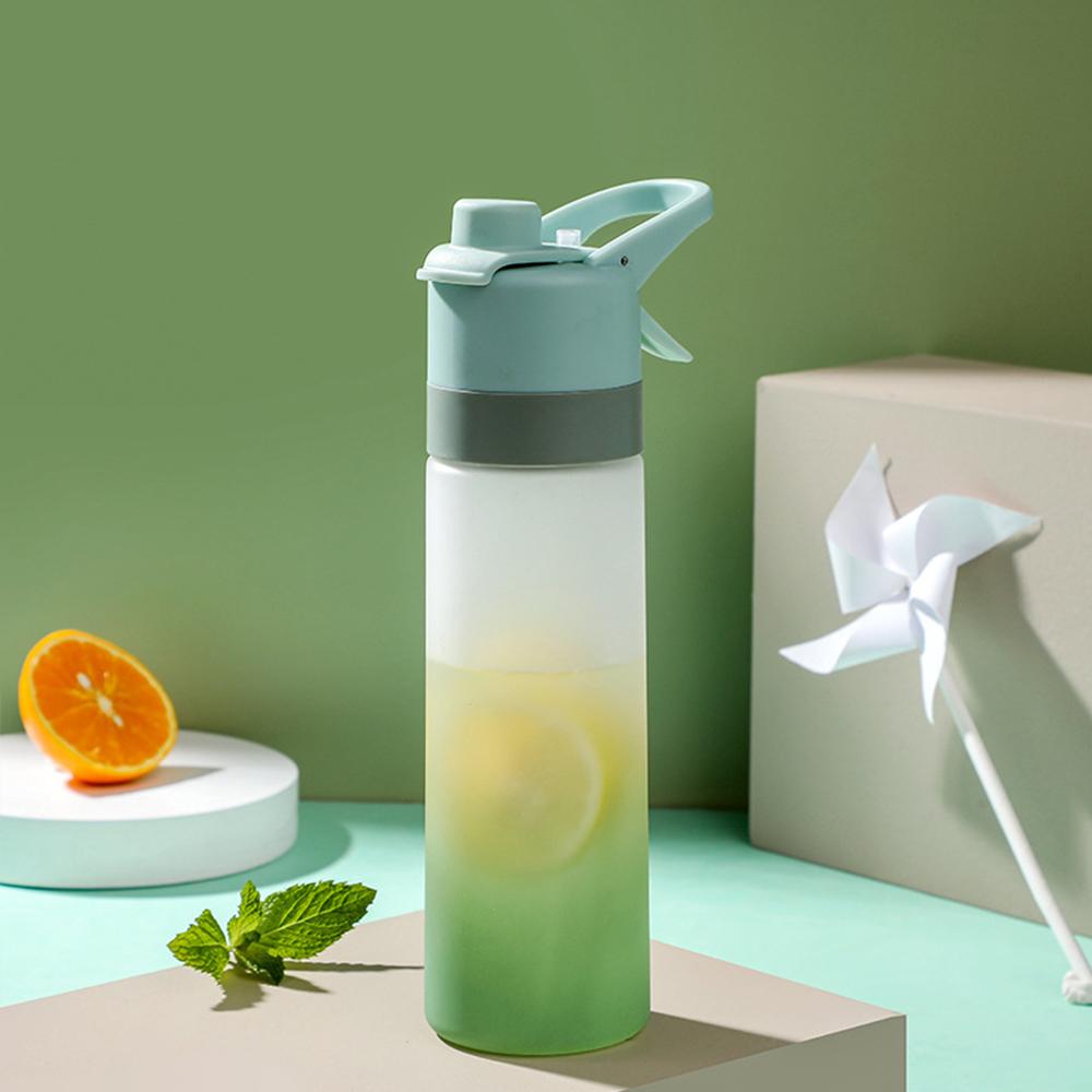 700ml Gradient Sport Water Bottle for Girls Travel Outdoor Use Fitness Water Cup Roomy Spray Bottle BPA Free Drinkware