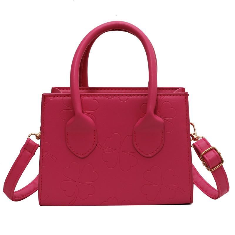 Модная сумка в иностранном стиле, нишевая сумка-мессенджер, повседневная маленькая квадратная сумка, женская сумка 2024 года, летняя новая трендовая сумка через плечо