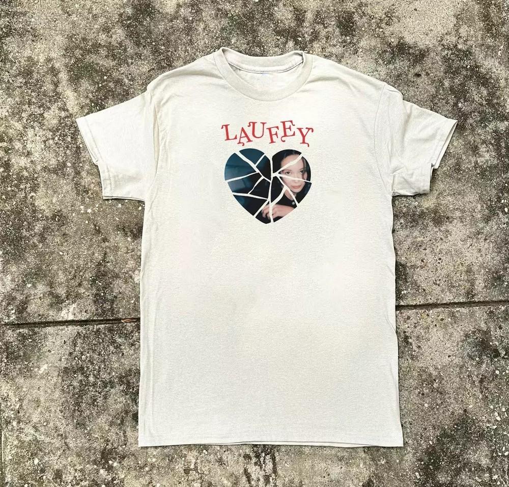 NEW Laufey Collection Unisex S to 5XL Cotton Unisex T-shirt HOT Unisex T-Shirt