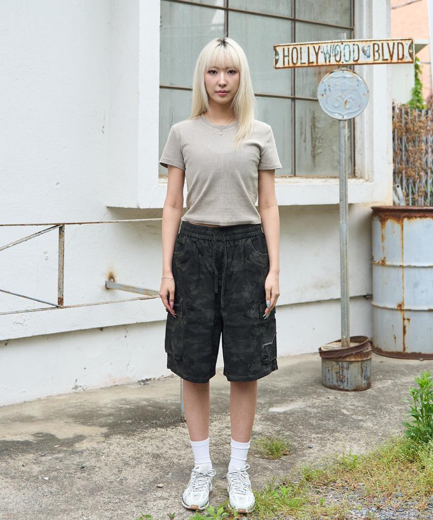 CREAM SODA LAB Pigment Ribbed Slim Crop Short Sleeve T-Shirt Khaki