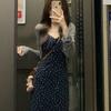 Женский комплект: платье на тонких бретелях с цветочным принтом и кардиган - Стиль лета 2026, Длинное платье, подчеркивающее талию, Тонкий комплект из двух предметов.