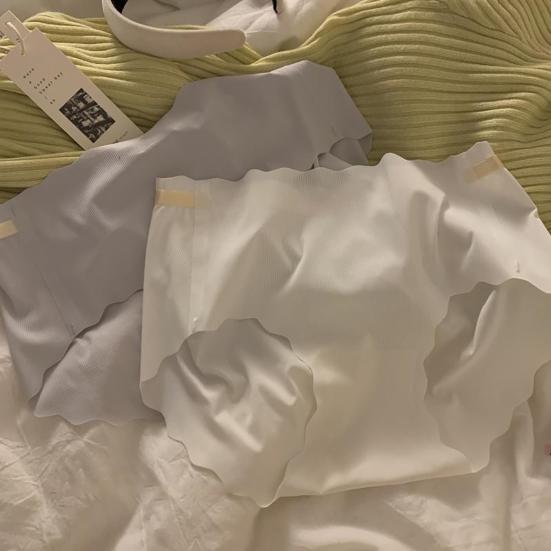 Women Underpants Seamless Solid Color Ice Silk Soft Breathable Quick-drying Low Waist Moisture-wicking Elastic Lady Briefs Sports Panties