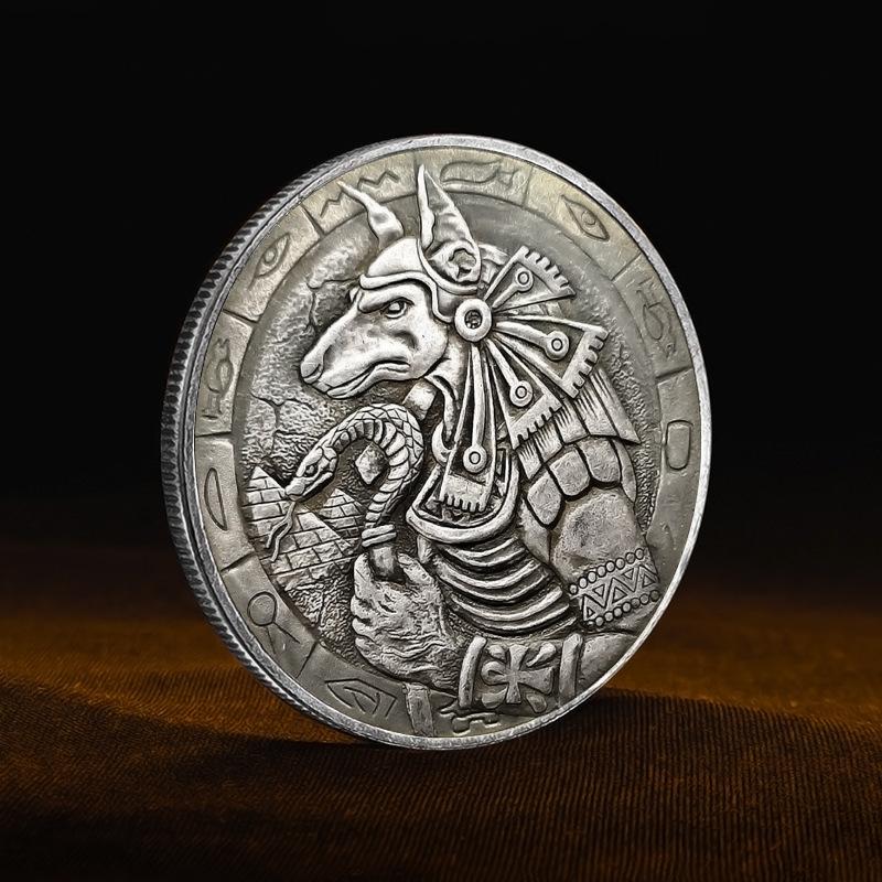 Анубис, Гор, блуждающие монеты, голова собаки, голова орла, человеческое тело, старинный серебряный доллар, монеты