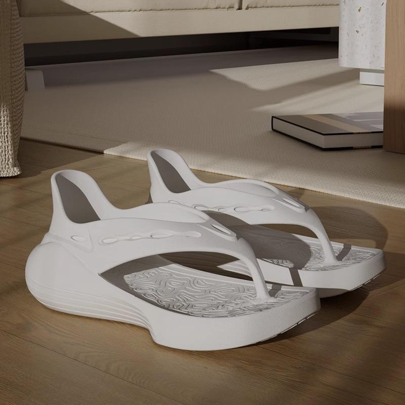 Fashion Fashion Versatile Woman Shoe Summer New Round Toe Flat Shoes Simple Anti Slip Women's Sandals Comfor Soft Soled Women Flip Flops