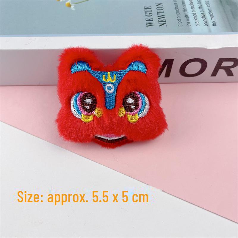 Новогодняя плюшевая брошь в виде змеи и льва, кулон в виде кролика с одеждой, обувью, шляпами - украшение для подарка