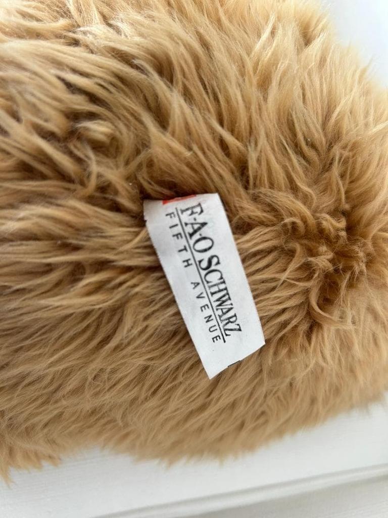 [Б/У] Большой плюшевый мишка от FAO Schwarz