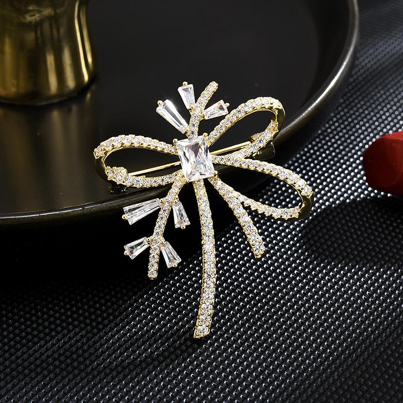 Simple Bow Ribbon Brooch Anti-Light Small Fragrance Inlaid Zircon Corsage Clothing Coat High-End Accessories