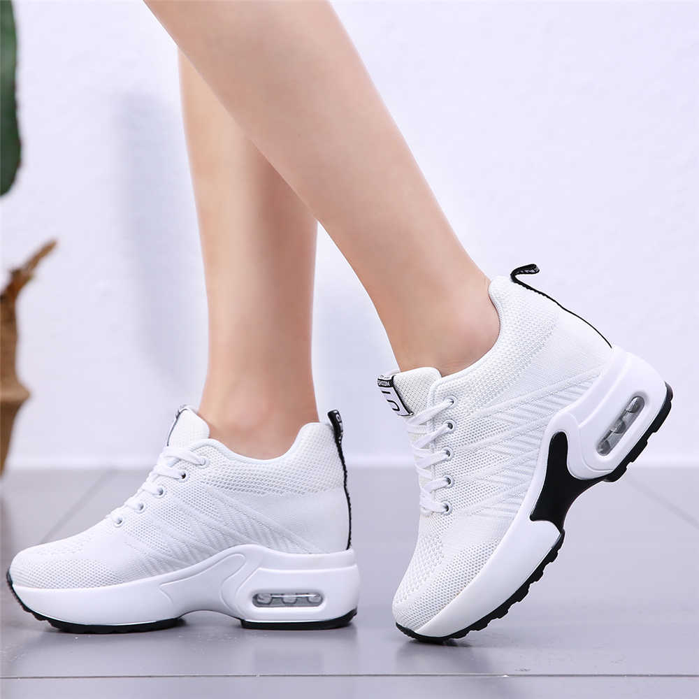 Fashion Ventilation Does Not Slip Tennis Skates Training Original Brand Women's Shoes Red Sneakers Women Sports Skor Tines Resell