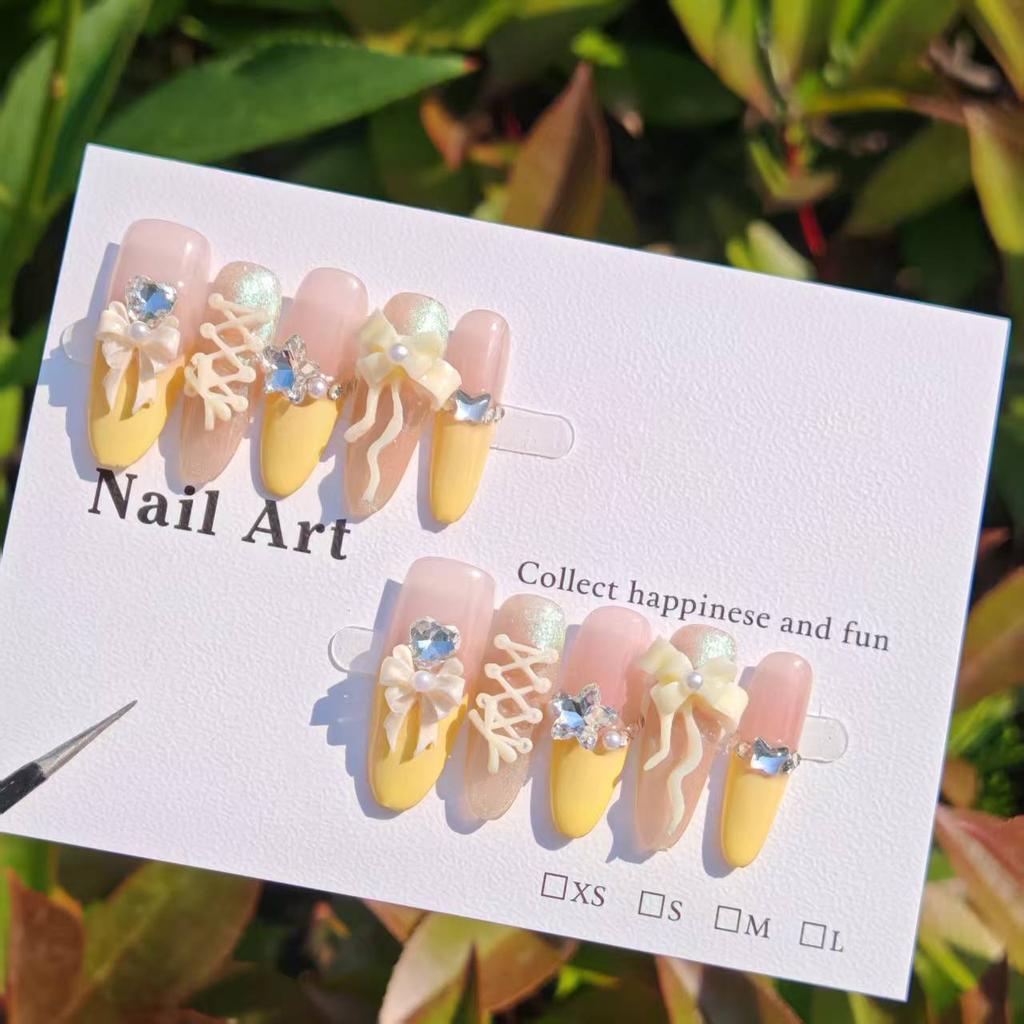Cheese‑Milk‑Yellow French Relief Butterfly Cat‑Eye Press‑On Nails, Pure Hand‑Made Simple Heart‑Motif False Nail Art