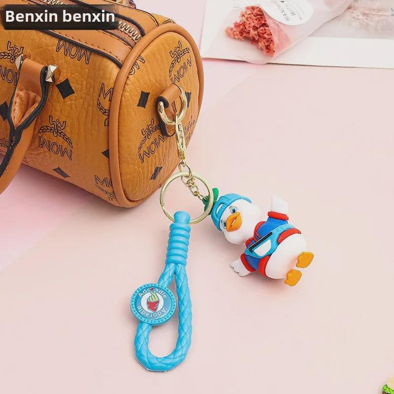 Сумка через плечо с брелоком в виде утки - парная подвеска в виде школьного ранца, кукла-машинка, деловой подарок