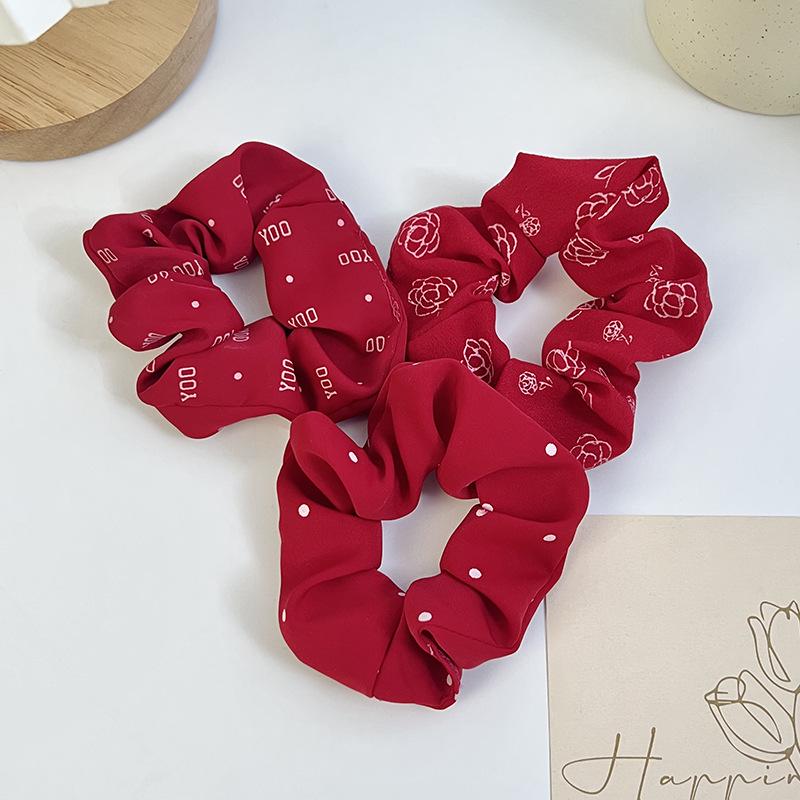 Рождественская красная плюшевая резинка для волос: Милый осенне-зимний аксессуар для волос