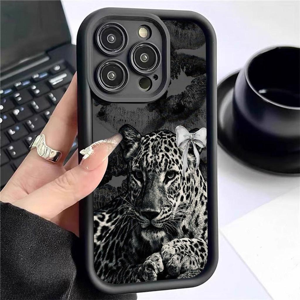 Защитный чехол Cheetah Groove Black для iPhone 15/16/17 Pro Max
