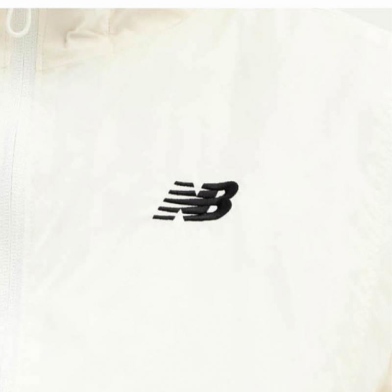 New Balance Ветровка Club W Running Semi Crop nbnme2W002 64 Ветрозащита