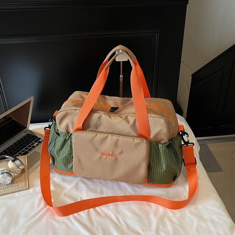 Expandable Women's Travel and Gym Bag with Wet/Dry Separation - Foldable, Crossbody, Perfect for Yoga and Sports.