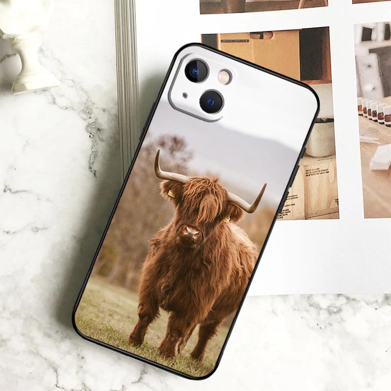 Highland Cows Phone Case For iPhone 17 16 14 13 12 11 15 Pro Max Plus 12 13 Mini 16e 17 Air Cover Coque