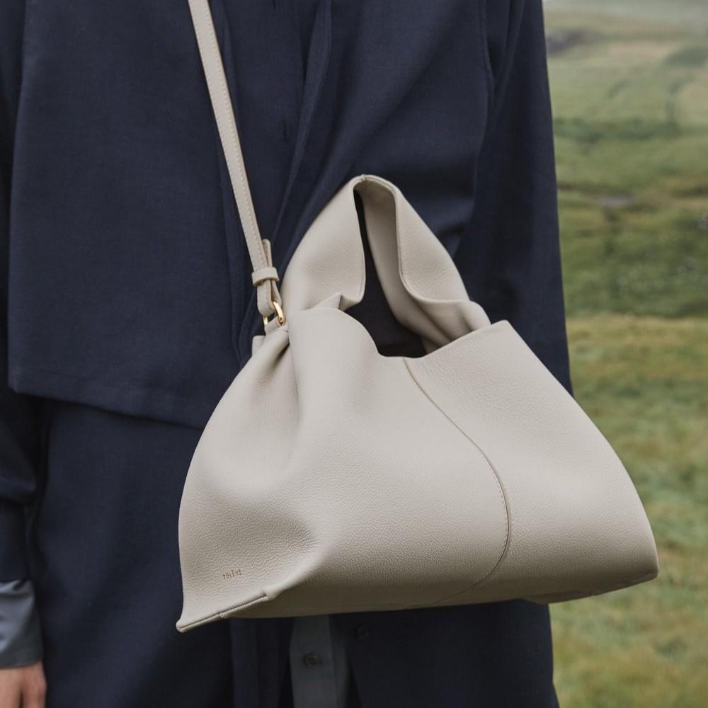 Niche Design Cloud Dumpling Women's Versatile Soft Lunch Box Shoulder Crossbody Bag