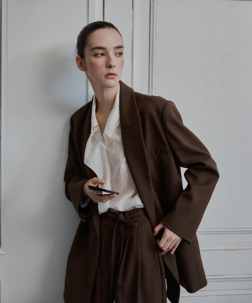 THEELO Margaret Peaked Jacket_3 Colors