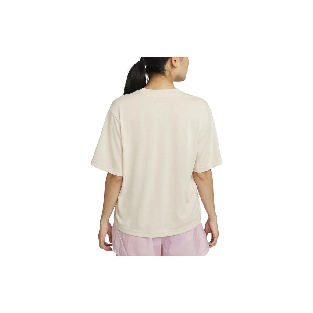 Nike Футболка с коротким рукавом и круглым вырезом Dri-FIT Trail Letter Print, женские топы Sand-Drift DX7897-126