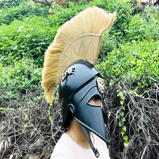 Roman Corinthian Helmet Crusader Corinthian Warrior Medieval Knight Armor Helmet Full Face Cosplay Helmet Perfect Christmas Gift for Him