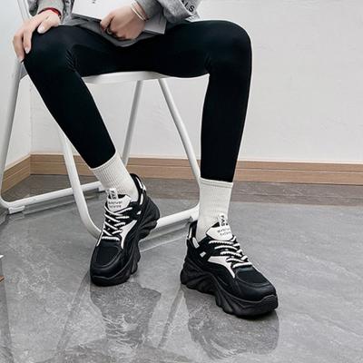 Модная женская обувь для папы 2024 года, осень/зима, новые универсальные туфли на толстой подошве, повседневные вулканизированные туфли, кроссовки