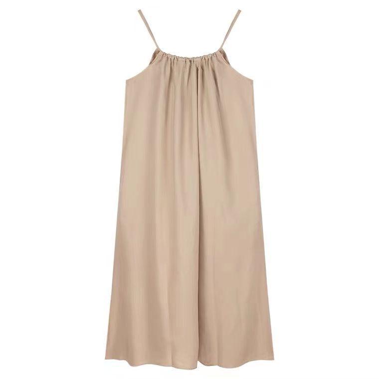 Французское нежное платье А-силуэта на тонких бретелях с завязками и карманами - Коллекция Лето 2024