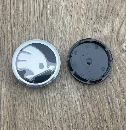 NADH5 100pcs 3D 56mm 65mm For Skoda Car emblem Wheel hub Center Cap Badge covers sticker Decals Styling accessories