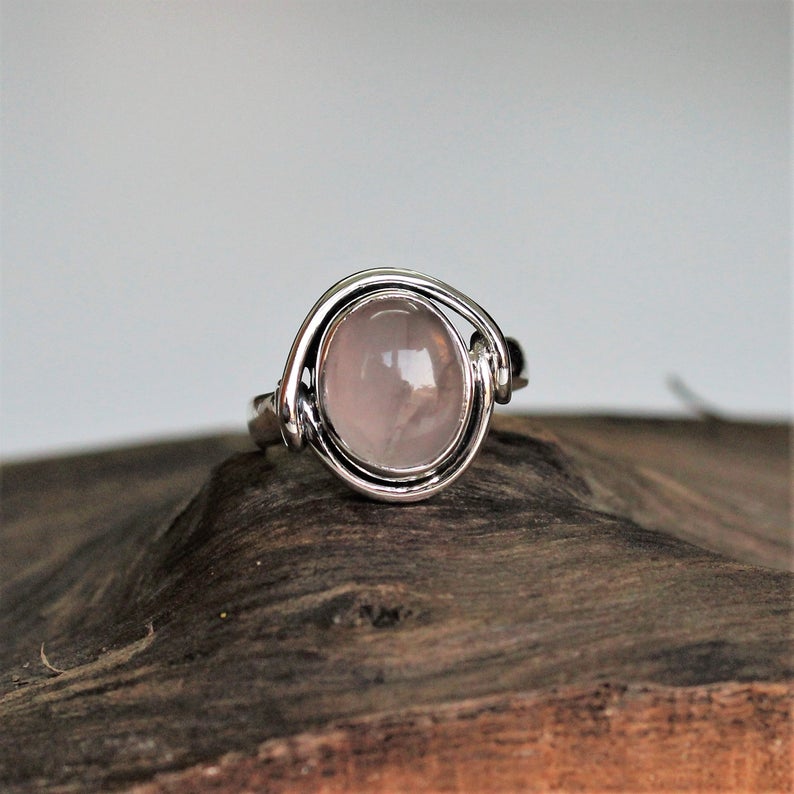 Handmade Silver Ring, 925 Sterling Silver Ring, Oval Rose Quartz Ring,  Gift for Her, Birthstone Promise Ring, Christmas Gift, Valentine's Day Gift,